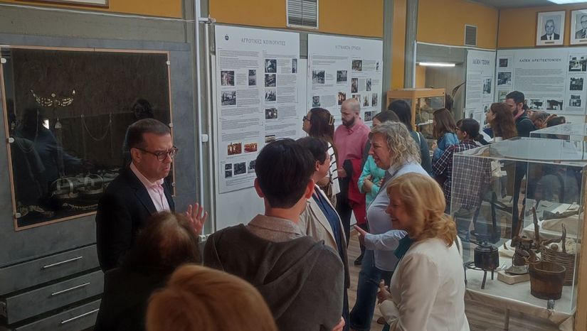ΞΕΝΑΓΗΣΗ ΣΤΗ ΜΟΝΙΜΗ ΕΚΘΕΣΗ ΤΟΥ ΛΑΟΓΡΑΦΙΚΟΥ ΜΟΥΣΕΙΟΥ ΚΑΙ ΑΡΧΕΙΟΥ ΤΟΥ ΤΜΗΜΑΤΟΣ ΦΙΛΟΛΟΓΙΑΣ, ΕΚΠΑ